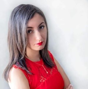 Meet your Posher, Magdalena